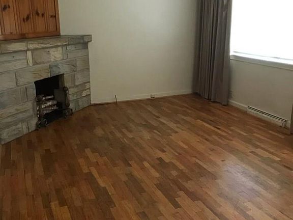4th image of 617 W 19th Ave