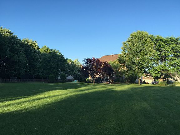 5th image of 252 Longmeadow Ct