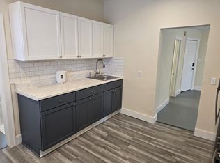 717 31st Ave N #1, Minneapolis, MN 55411