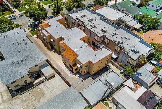 1 bed, 600 sqft, $1,900 — Photo 3