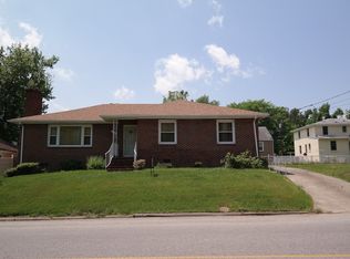 1102 Arlington Rd, Hopewell, VA 23860