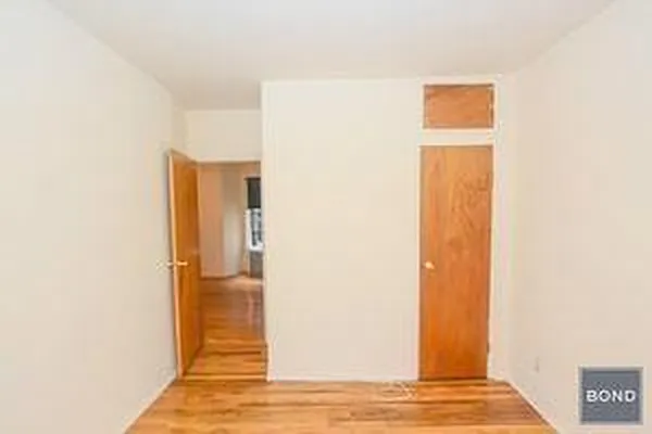 Rented by Bond New York | media 5