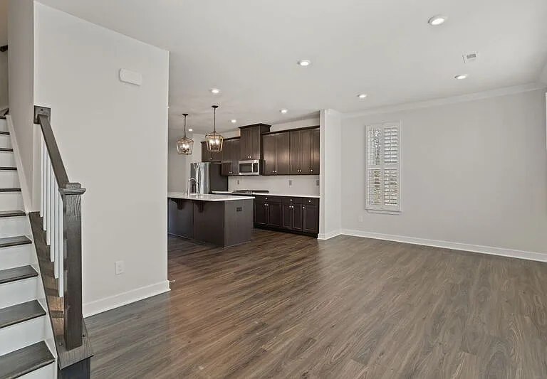 117 Eagle Wood Dr #1 — Photo 5