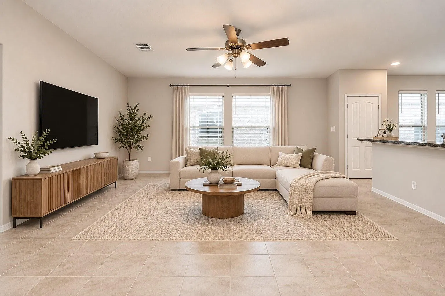 4 bed, 3.5 bath, 2349 sqft, $2,350 — Photo 2