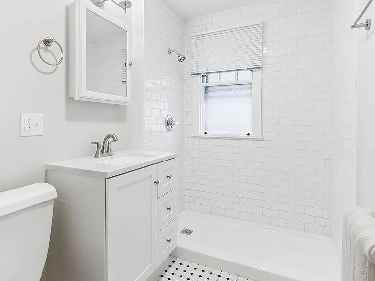 34 Ash St #103 — Photo 4