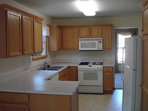 3rd image of 3771 Barrington Cir