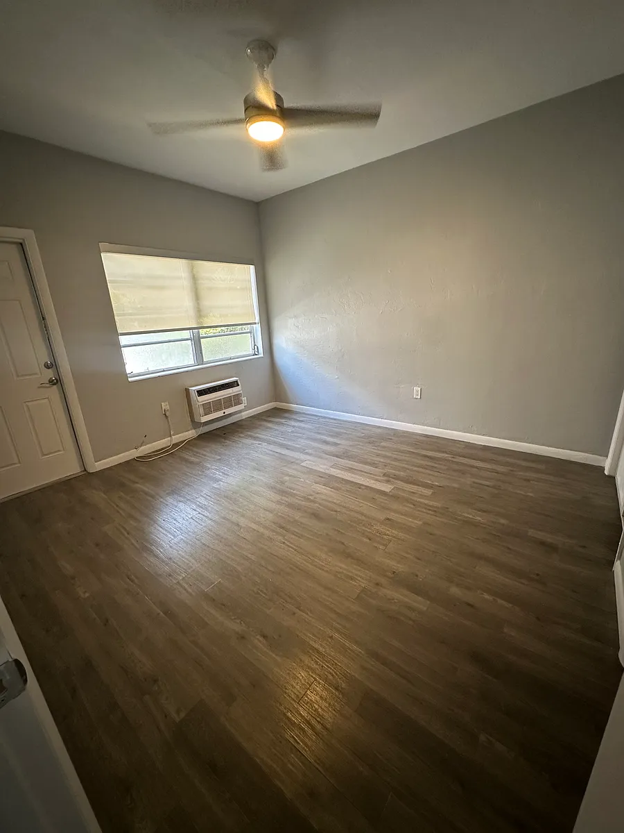 Building Photo - 710 Meridian Ave #9