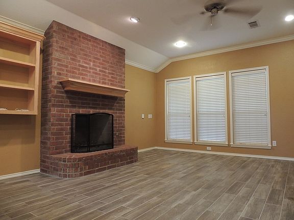 2nd image of 2909 Sunburst Dr