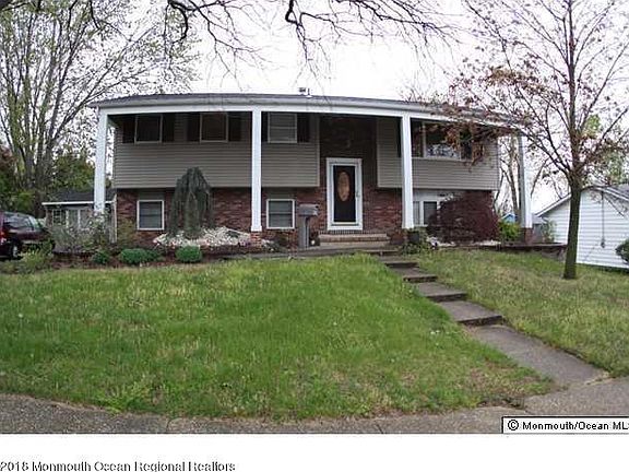 2nd image of 6 Quincy Dr