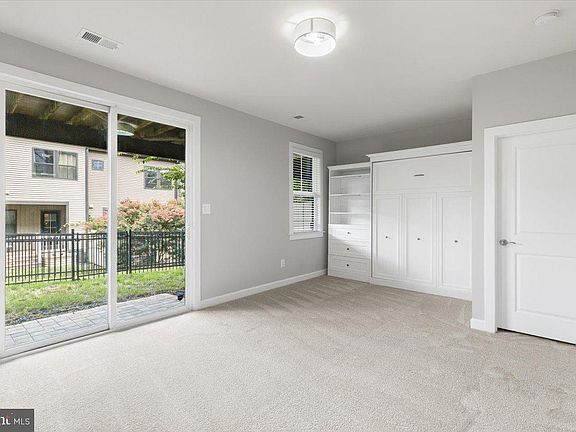 4th image of 3117 Sundrops Ct
