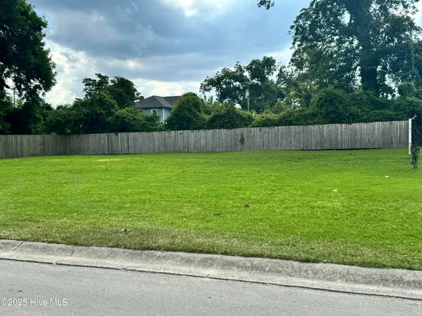 805 Pavie Avenue, New Bern, NC 28562