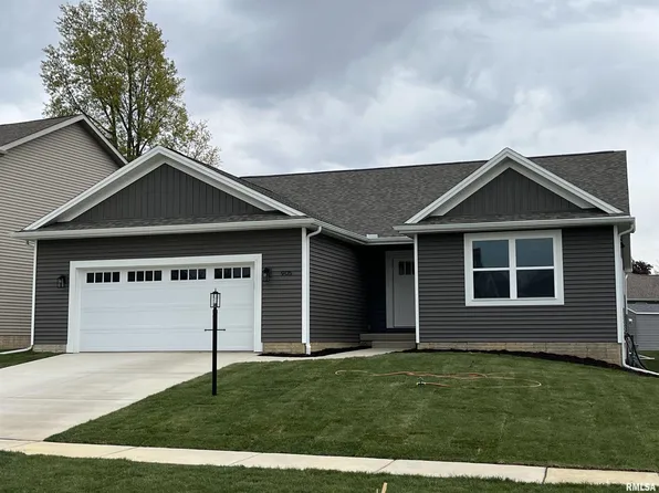 905 Devonshire Rd, Washington, IL 61571