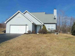 88 Autumn Dr, Poughkeepsie, NY 12603