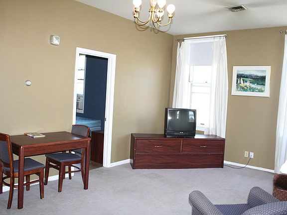 3rd image of 105 S 5th St APT 3