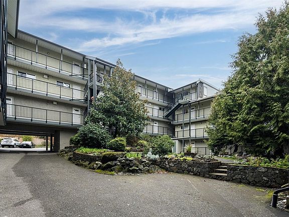 5th image of 991 Cloverdale Ave #207