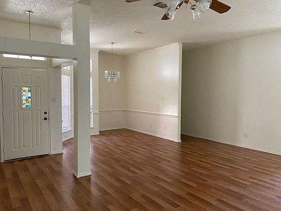 3rd image of 121 Canterbury St