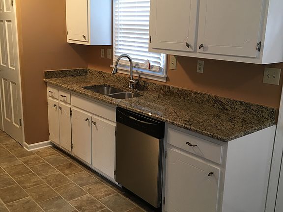5th image of 5725 Chapman Ave