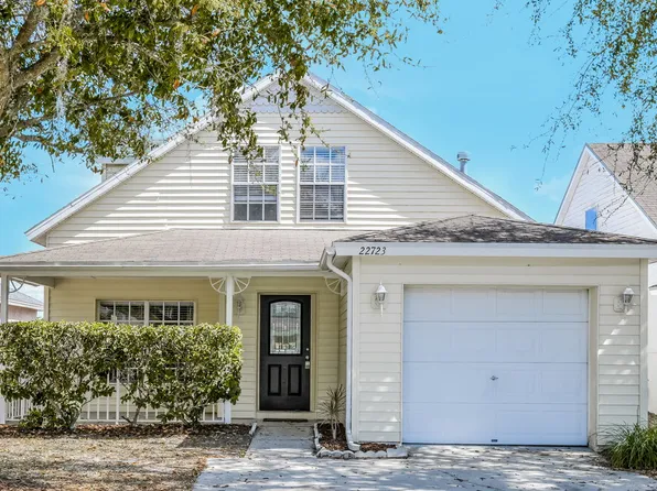 22723 Saint Thomas Cir, Lutz, FL 33549