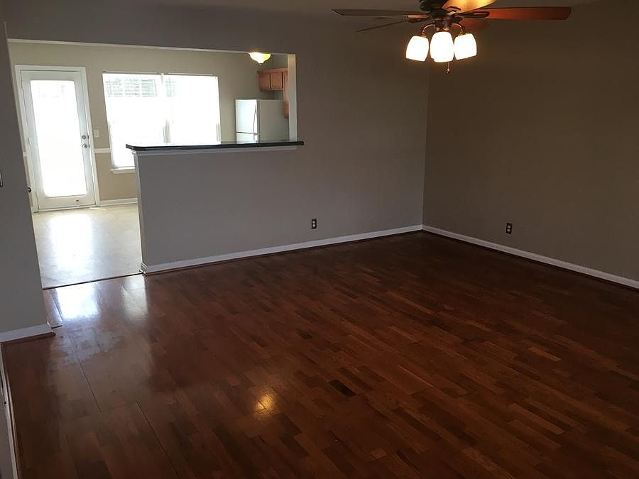1st image of 114 Arapaho Dr