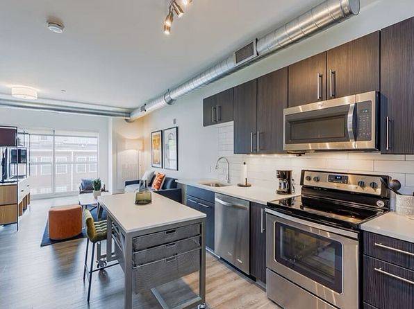 4107 Willow St APT 216