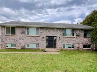 2985 Hales Mill Rd #3, Dubuque, IA 52002