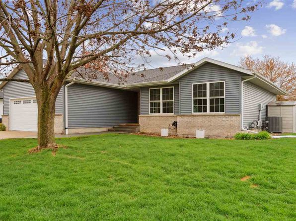 2475 Daleview Dr, Marion, IA 52302