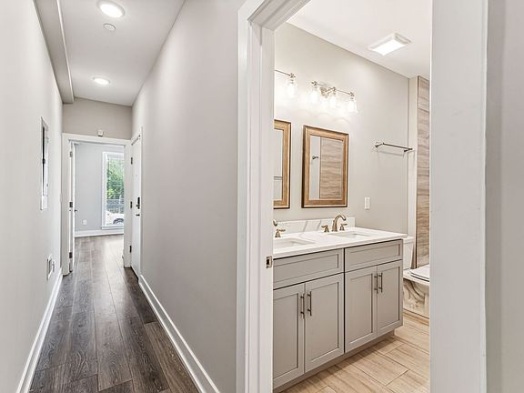 4th image of 2531 N Front St #1