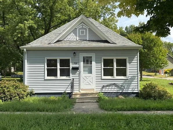 702 N 5th St, Estherville, IA 51334