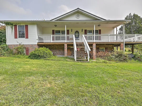 426 Walt Dr, Lebanon, VA 24266