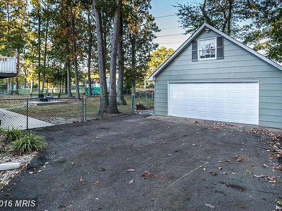 2nd image of 514 Williamsburg Ln