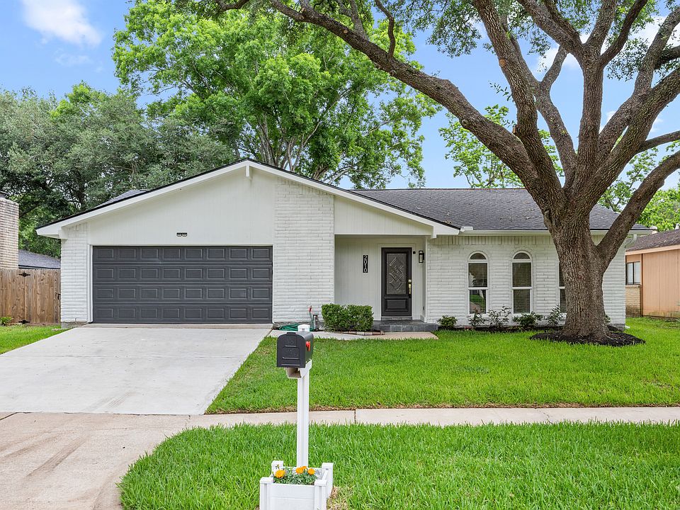 Welcome to 2010 Quail Valley East Dr.