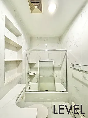 Rented by Level Group | media 21