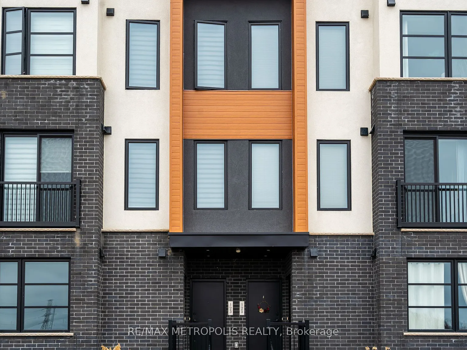 2 bed, $2,350 — Photo 1