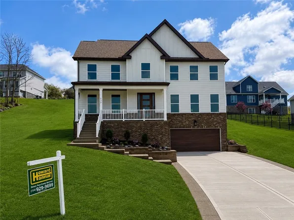 137 Morningstar Dr, Rostraver Township, PA 15012