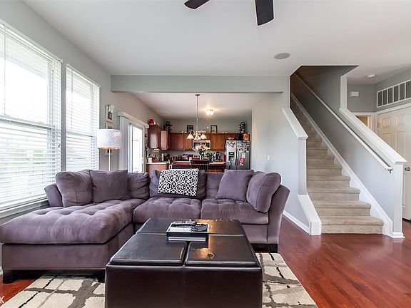 4th image of 18813 English Ivy Dr