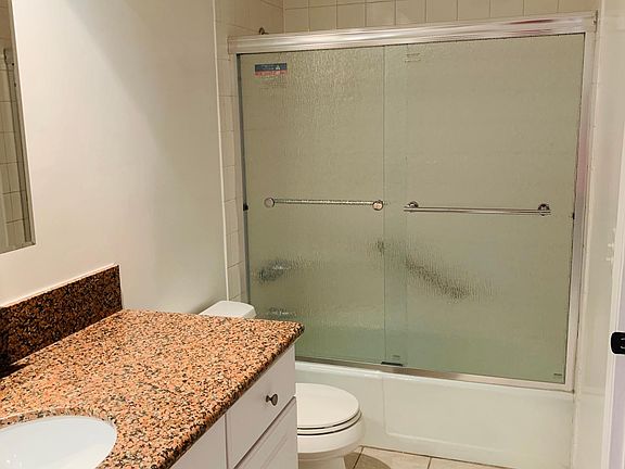 5th image of 1420 Camden Ave APT 1