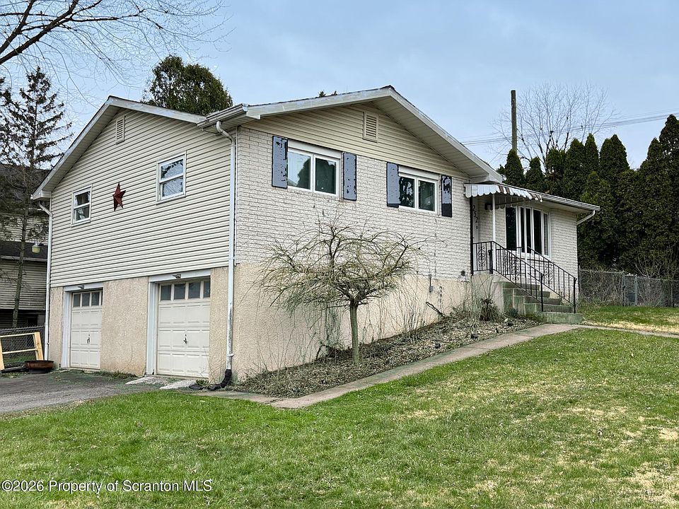 1st image of 252 Poland St