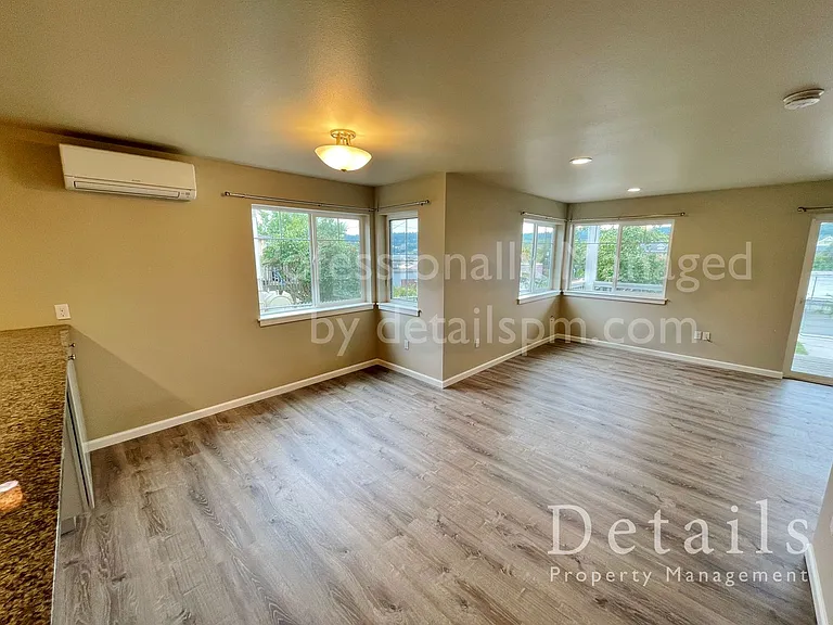 19157 3rd Ave NE #A — Photo 3