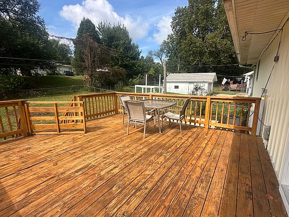 4th image of 2508 Meadow Trl