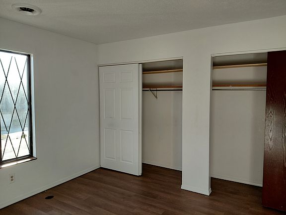 4th image of 1301 Winchester Dr #1