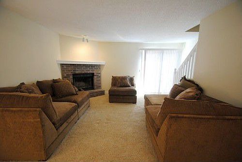 2nd image of 6637 W 151st Pl