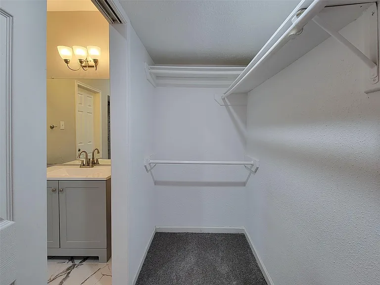 13522 Ryanwood Dr — Photo 25