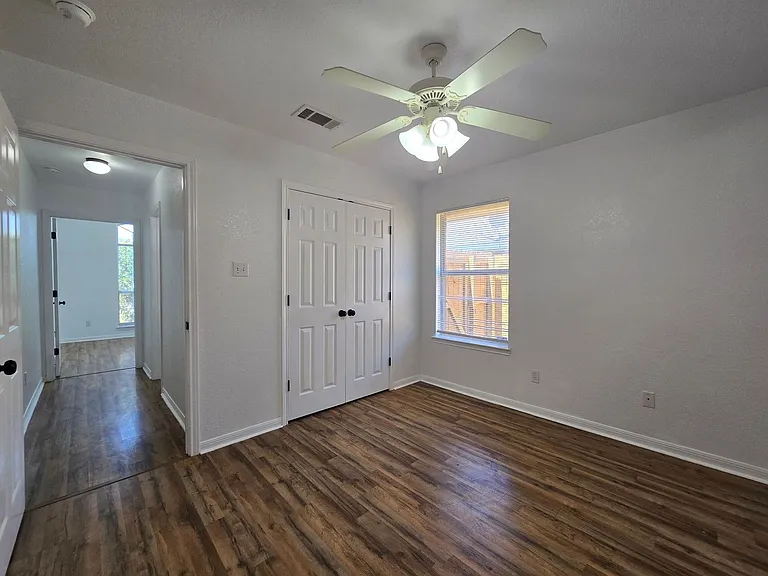 5905 Lolly Loop — Photo 16