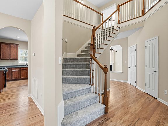3rd image of 8945 Cornwell Dr