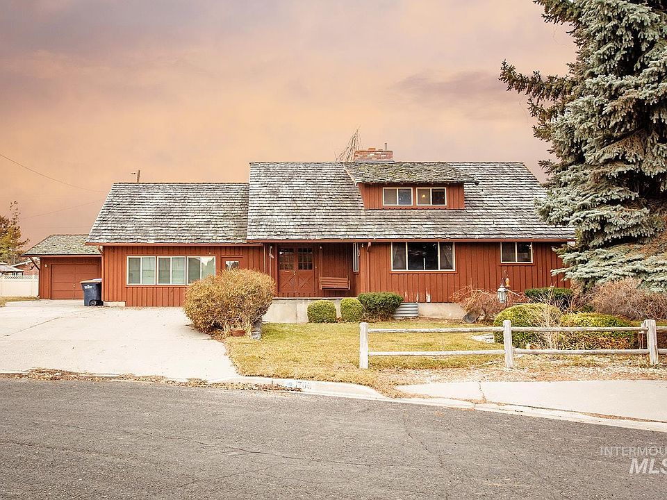 1st image of 1706 Dora Dr S