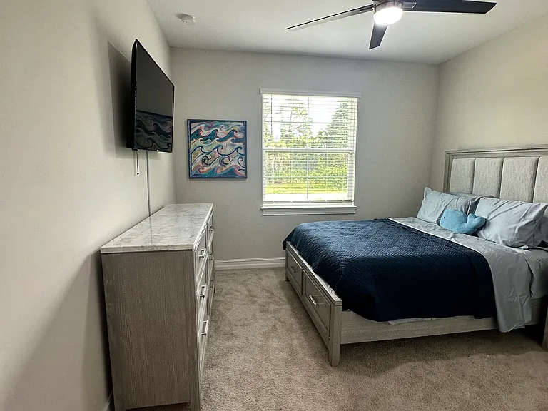2nd Bedroom Queen Bed