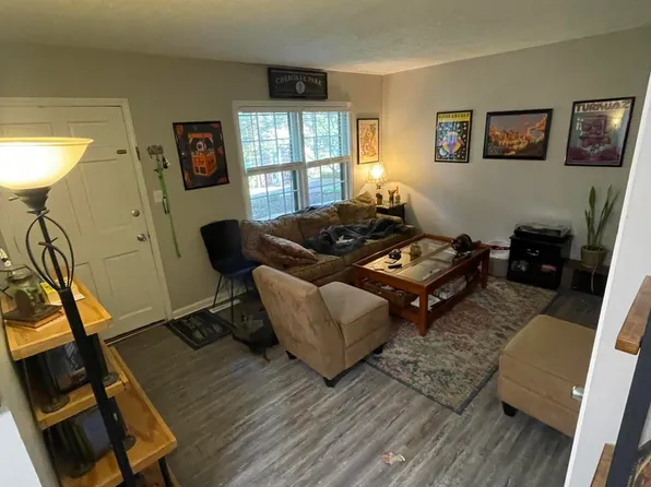 2707 Riedling Dr #B-3, Louisville, KY 40206