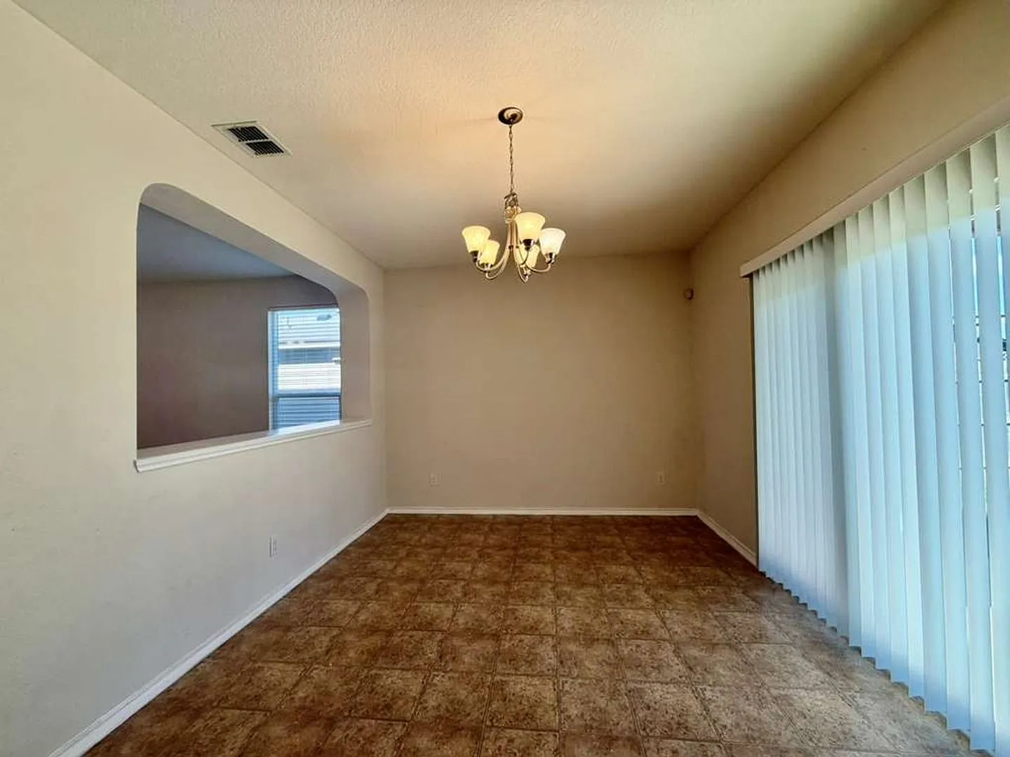 Charming Rental Opportunity in Desirable San Antonio! — Photo 4