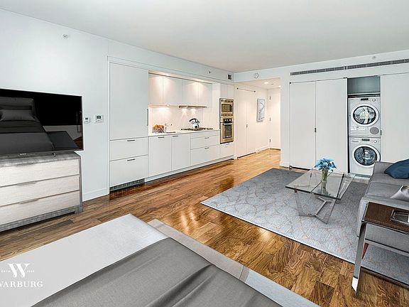 3rd image of 84 White St APT 6A