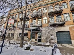 920 W Sheridan Rd #P-23, Chicago, IL 60613